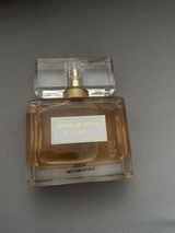 V.S. review photo