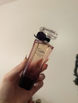 Avery review photo