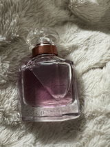 AG review photo