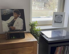 Customer photo of PETRU SYNC in Natural Walnut Wood / All-Black, shared by Marco v.d.W.