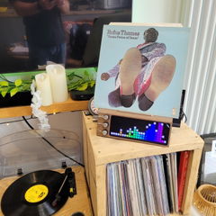 Customer photo 2 of 2 of PETRU SYNC in Natural Walnut Wood / Black-Silver, shared by Peter M.