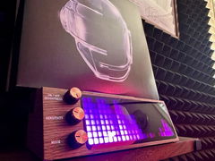 Customer photo 1 of 4 of PETRU SYNC in Natural Walnut Wood / Black-Rose Gold, shared by Hector M.L.