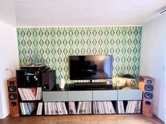 Customer photo 2 of 3 of PETRU SYNC in Natural Walnut Wood / Black-Silver, shared by Yannick C.