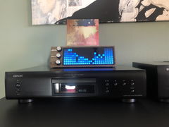 Customer photo 1 of 2 of PETRU SYNC in Natural Walnut Wood / Black-Silver, shared by Thomas S.