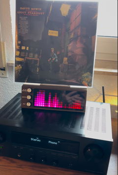 Customer photo of PETRU SYNC in Natural Walnut Wood / Black-Silver, shared by R. P.