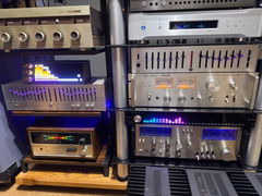 Customer photo 2 of 2 of PETRU SYNC in Natural Walnut Wood / White-Gold, shared by Kevin T.