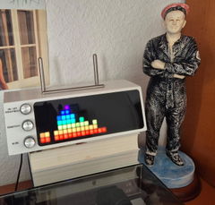 Customer photo of PETRU SYNC in White Wood / Black-Silver, shared by Oliver B.