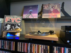 Customer photo 2 of 2 of PETRU SYNC in Natural Walnut Wood / Black-Silver, shared by Vince H.