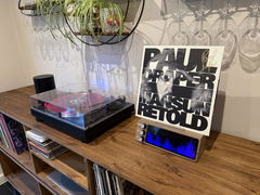 Customer photo of PETRU SYNC in Natural Walnut Wood / Black-Silver, shared by Kevin W.