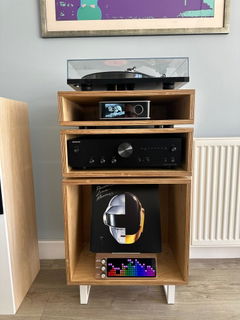 Customer photo of PETRU SYNC in Natural Walnut Wood / Black-Silver, shared by Robin W.