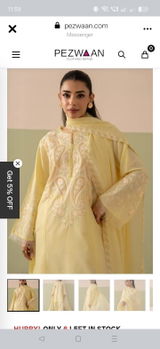 gulrukh khan review photo