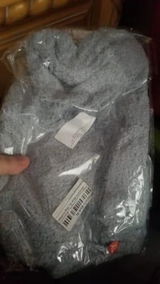 L***a review photo