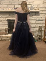 Hollie Dutton review photo
