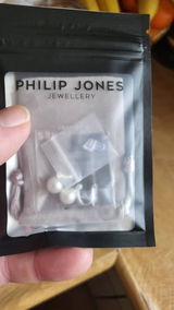 V. review photo