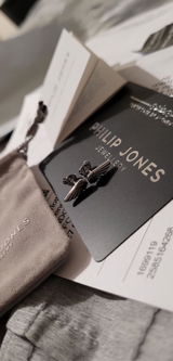 S. review photo