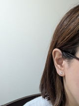 M. review photo