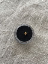 M. review photo