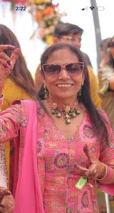 Saroj review photo