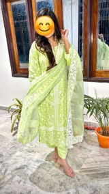 Vidhi gupta review photo