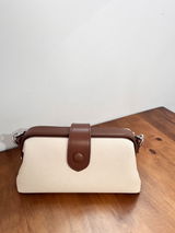 Bourncalajess review photo