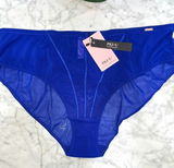 A.V.v. review photo