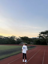 Kimi Zuhairi review photo
