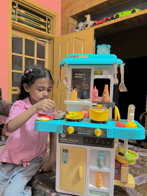 Spraying Home Kitchen Play Set – Realistic Mist Cooking Fun for Kids