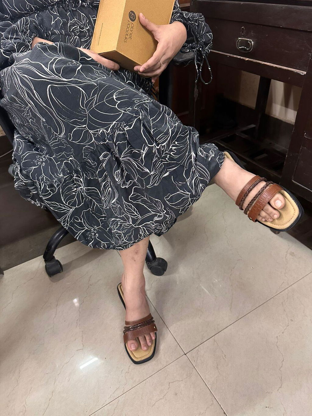 Mira Brown Slides Women