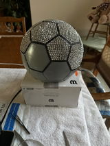 Loni review photo