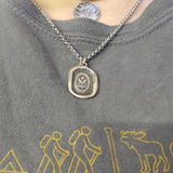 V L. review photo