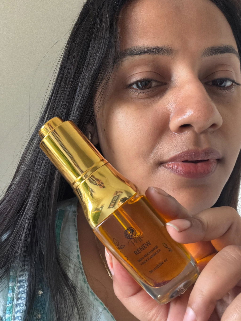 Face Panacea – 24K Gold Luminous Shining Booster