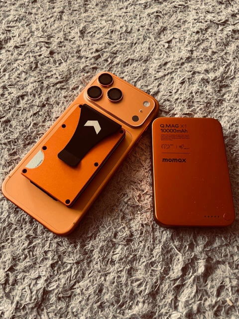 Cosmic Orange - Magsafe