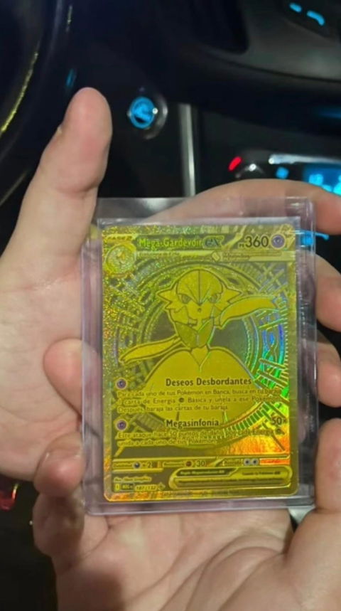 Pack 5 Sobres Pokémon TCG en Lata Pokeball