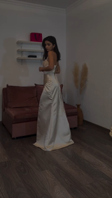 Ellisia Dobson review photo