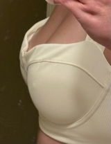Dani review photo