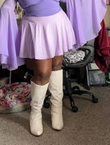 T review photo