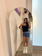 Mariana review photo