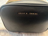 Dominique review photo