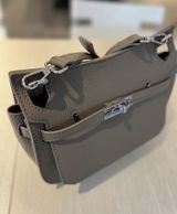 KL review photo