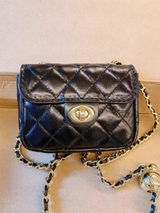 judi review photo