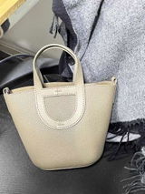 Edna B. review photo