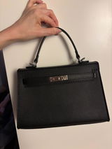 Olivia review photo