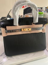 EL review photo