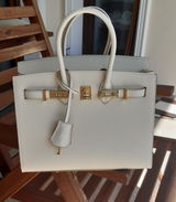 Vasilena G. review photo
