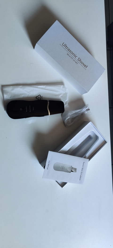 Porfexon© Ultrasonic Facial Cleaner