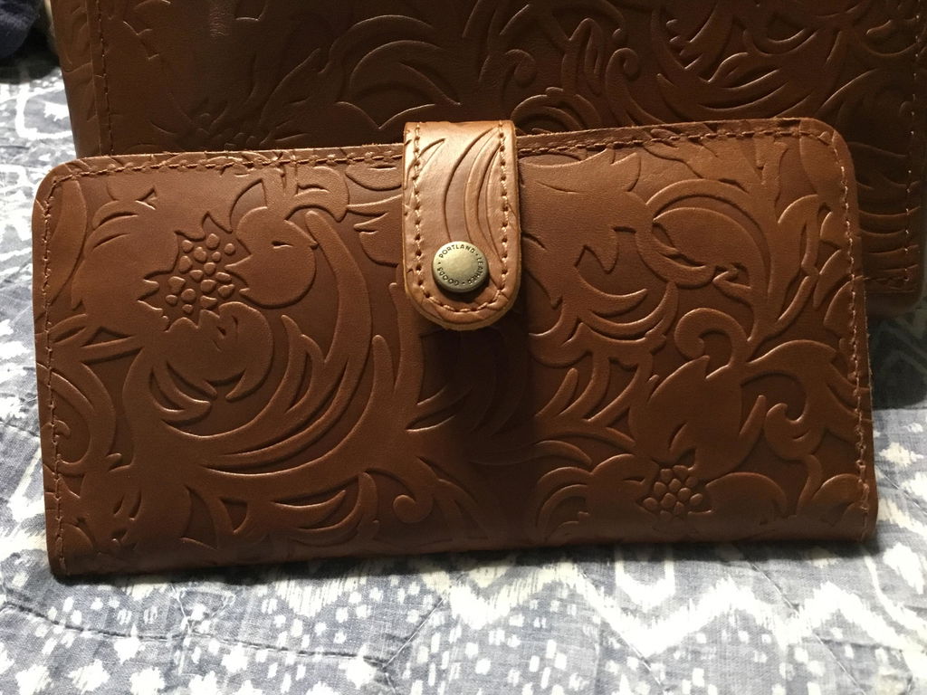 Women's Bifold Wallet