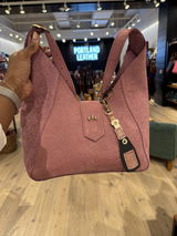 Leah review photo