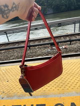 Olivia review photo