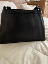 Leslie L. review photo