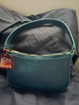 Jodi R. review photo